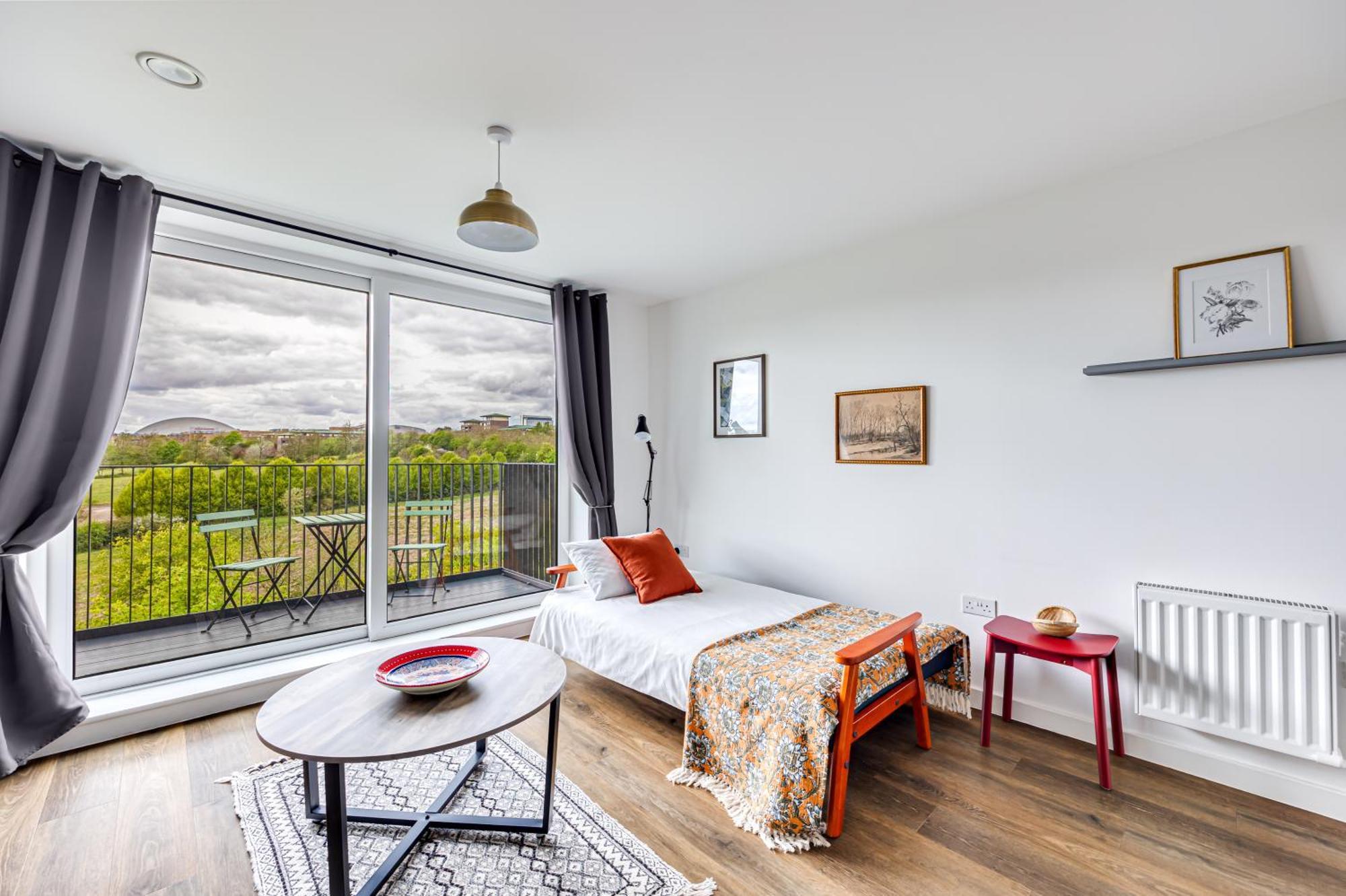 Penthouse Apartment - City Centre - Secure Parking, Balcony, Self-Check-In, Fast Wifi And Smart Tv With Netflix By Yoko Property Milton Keynes Luaran gambar