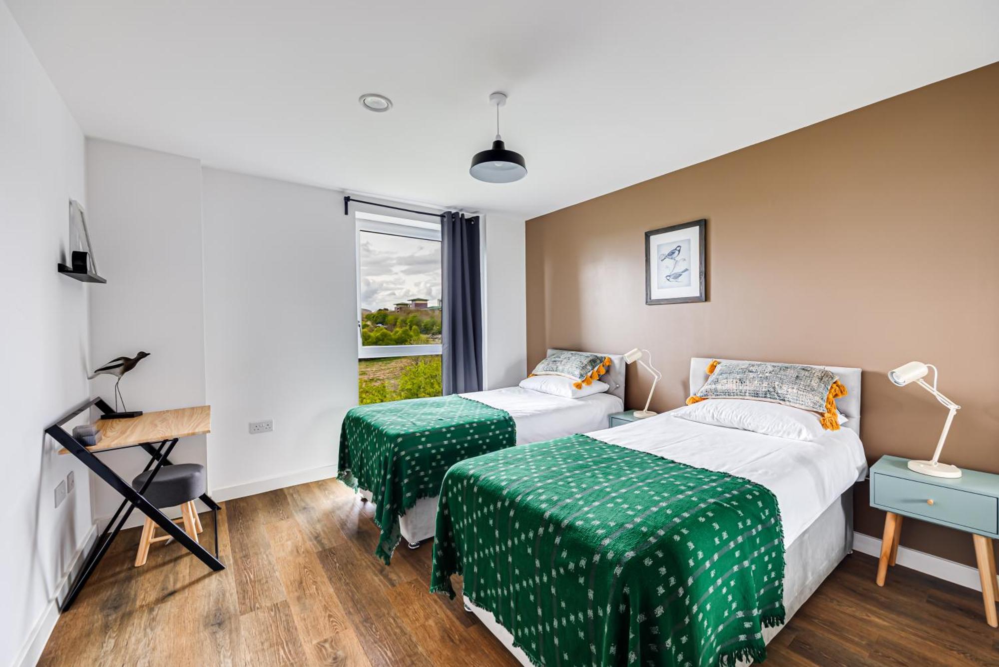 Penthouse Apartment - City Centre - Secure Parking, Balcony, Self-Check-In, Fast Wifi And Smart Tv With Netflix By Yoko Property Milton Keynes Luaran gambar