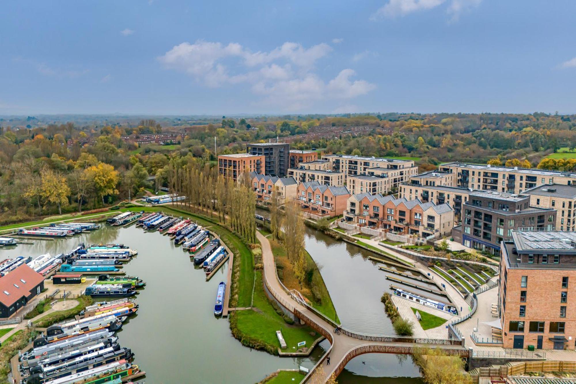 Penthouse Apartment - City Centre - Secure Parking, Balcony, Self-Check-In, Fast Wifi And Smart Tv With Netflix By Yoko Property Milton Keynes Luaran gambar