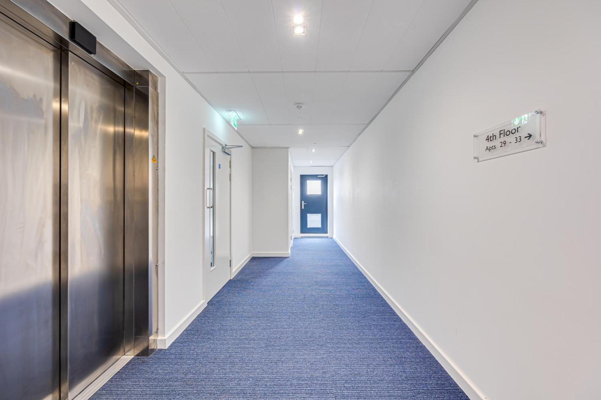 Penthouse Apartment - City Centre - Secure Parking, Balcony, Self-Check-In, Fast Wifi And Smart Tv With Netflix By Yoko Property Milton Keynes Luaran gambar