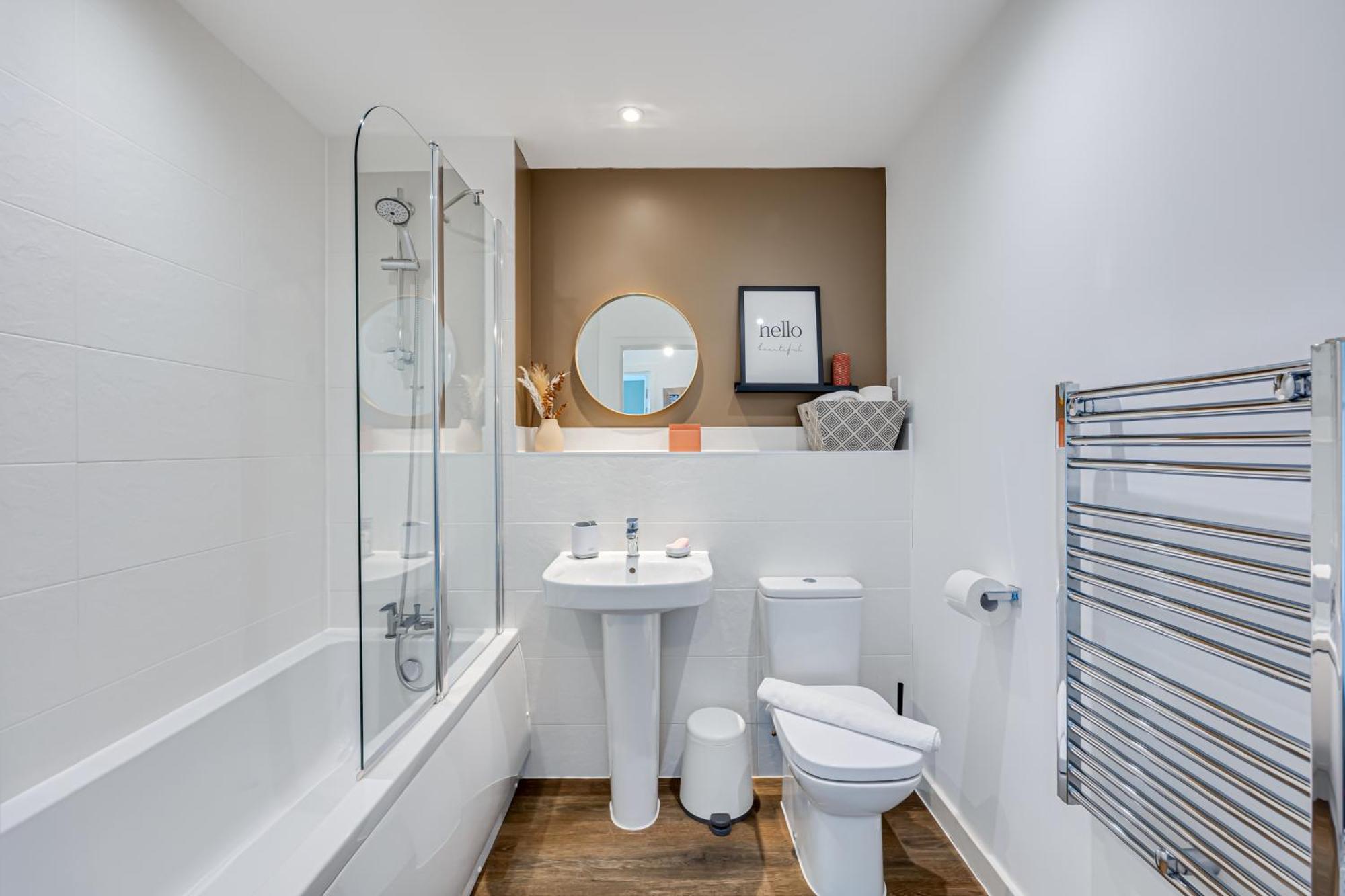 Penthouse Apartment - City Centre - Secure Parking, Balcony, Self-Check-In, Fast Wifi And Smart Tv With Netflix By Yoko Property Milton Keynes Luaran gambar