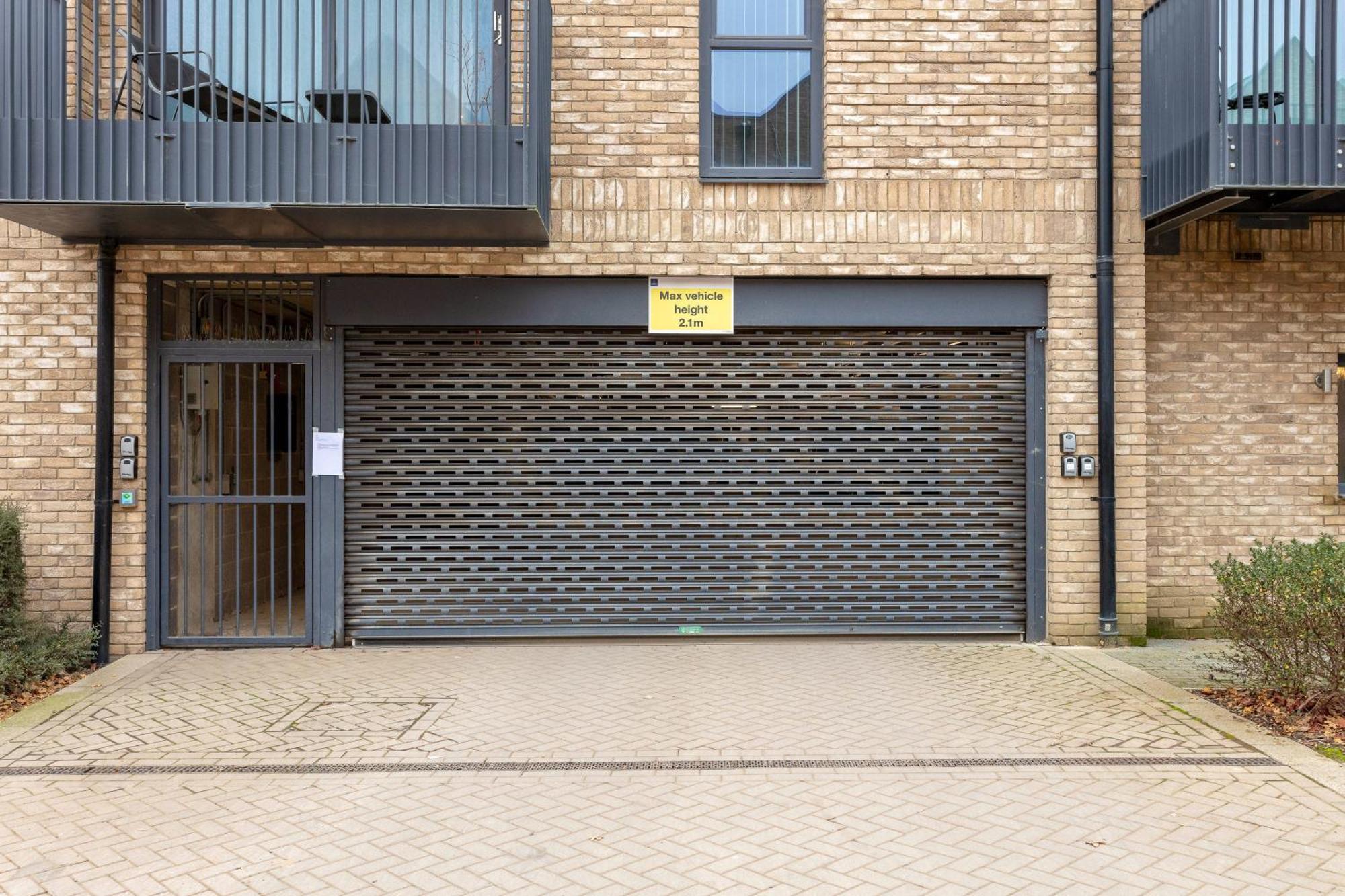 Penthouse Apartment - City Centre - Secure Parking, Balcony, Self-Check-In, Fast Wifi And Smart Tv With Netflix By Yoko Property Milton Keynes Luaran gambar